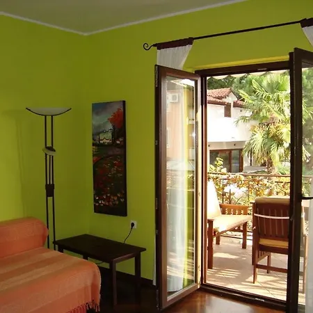 Casa Istria Al Mare 1 3*