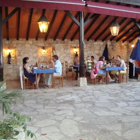 Casa Istria Al Mare 1 3*